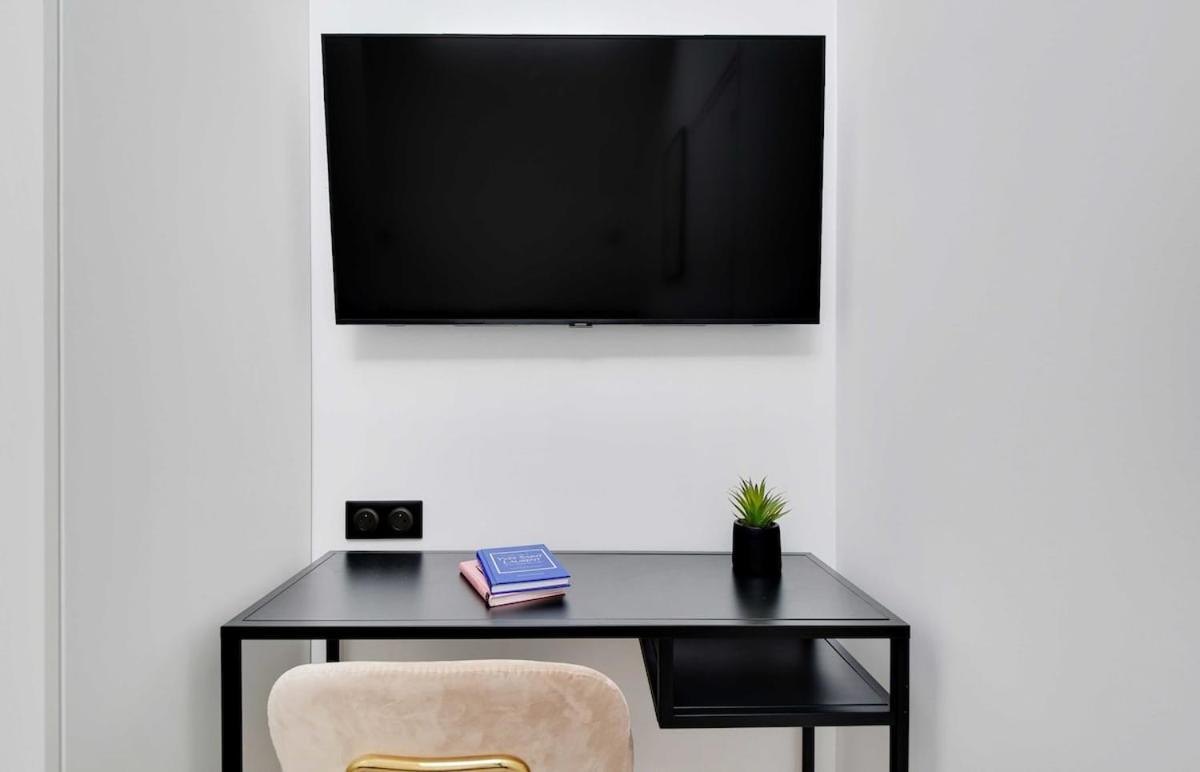 Cmg Voltaire Nation Appartement Paris
